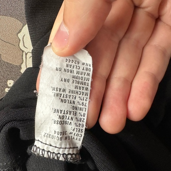 Nicole Miller Structured Cold Shoulder Dress Black size 6 - Picture 8 of 10